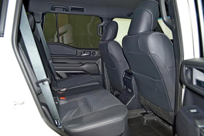 Toyota Land Cruiser Prado 250 Series с пробегом 2024 года, цена 10 949 000 рублей, 4550 км, внедорожник, Автокод Объявления
