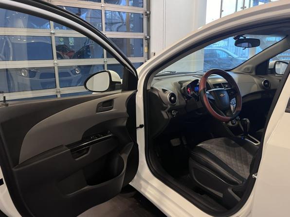 Chevrolet Aveo II с пробегом 2012 года, цена 645 000 рублей, 188553 км, седан, Автокод Объявления