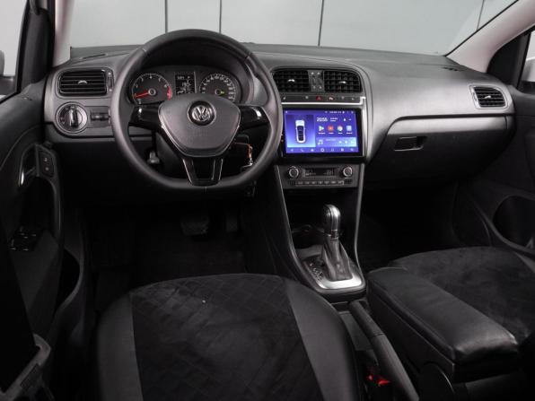 Volkswagen Polo V Рестайлинг с пробегом 2016 года, цена 1 246 000 рублей, 143612 км, седан, Автокод Объявления