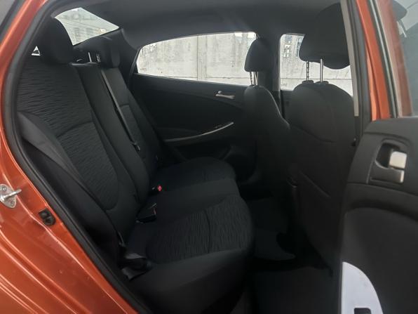 Hyundai Solaris I Рестайлинг с пробегом 2015 года, цена 1 090 000 рублей, 118212 км, седан, Автокод Объявления