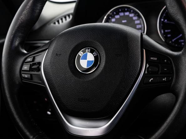 BMW 1 серии II (F20/F21) Рестайлинг с пробегом 2017 года, цена 1 649 000 рублей, 170971 км, хэтчбек, Автокод Объявления