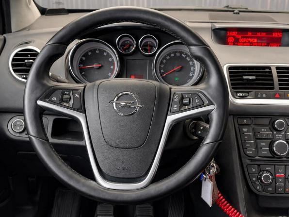 Opel Meriva B с пробегом 2011 года, цена 677 000 рублей, 137520 км, компактвэн, Автокод Объявления
