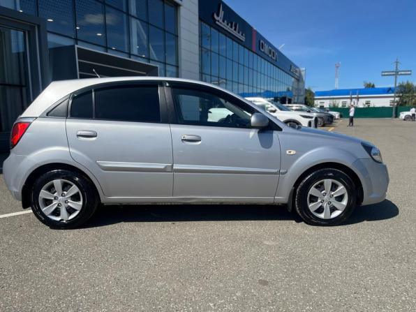 Kia Rio II Рестайлинг с пробегом 2011 года, цена 525 000 рублей, 202343 км, хэтчбек, Автокод Объявления