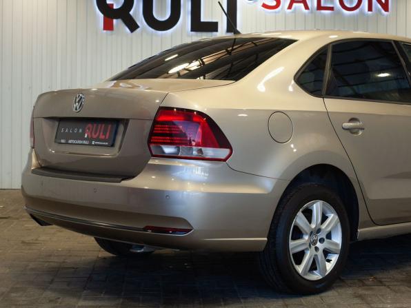 Volkswagen Polo V с пробегом 2015 года, цена 1 010 000 рублей, 166734 км, седан, Автокод Объявления