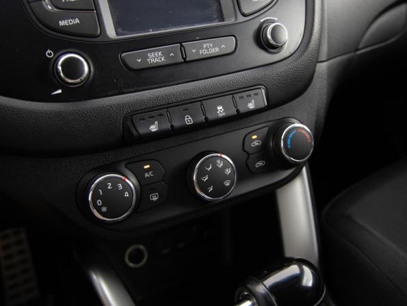 Kia Ceed II с пробегом 2013 года, цена 999 000 рублей, 215162 км, универсал, Автокод Объявления