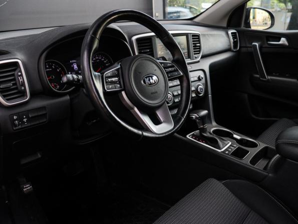Kia Sportage IV Рестайлинг с пробегом 2020 года, цена 2 930 000 рублей, 52777 км, внедорожник, Автокод Объявления