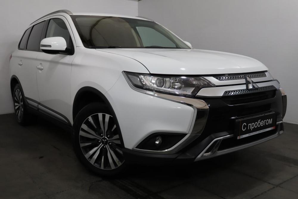 Mitsubishi Outlander III Рестайлинг 3 Санкт-Петербург  - изображение 1