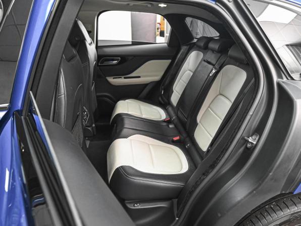 Jaguar F-Pace I с пробегом 2017 года, цена 2 949 000 рублей, 84209 км, внедорожник, Автокод Объявления