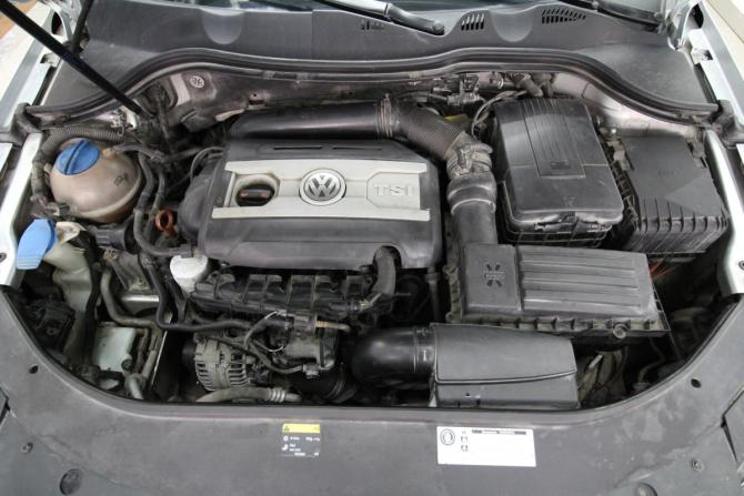 Volkswagen Passat B7 с пробегом 2013 года, цена 1 200 000 рублей, 228000 км, универсал, Автокод Объявления