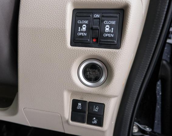 Honda N-BOX II с пробегом 2019 года, цена 959 000 рублей, 87000 км, микровэн, Автокод Объявления