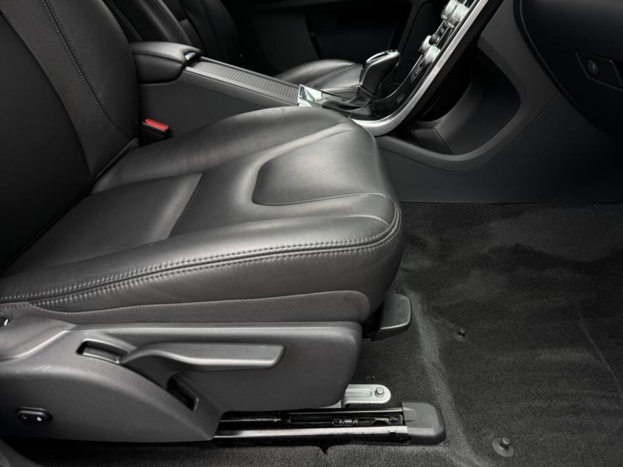 Volvo XC60 I Рестайлинг Иркутск  - изображение 29