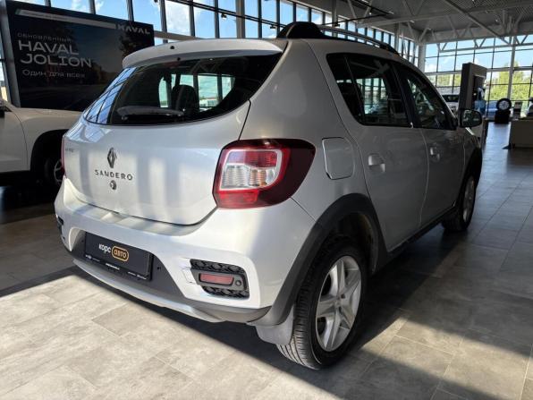 Renault Sandero II с пробегом 2017 года, цена 899 000 рублей, 115306 км, хэтчбек, Автокод Объявления