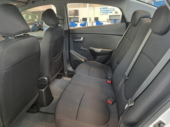 Kia Rio III Рестайлинг с пробегом 2016 года, цена 1 023 000 рублей, 92789 км, седан, Автокод Объявления