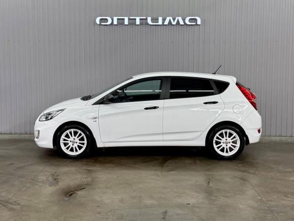 Hyundai Solaris I с пробегом 2013 года, цена 1 077 000 рублей, 66056 км, хэтчбек, Автокод Объявления