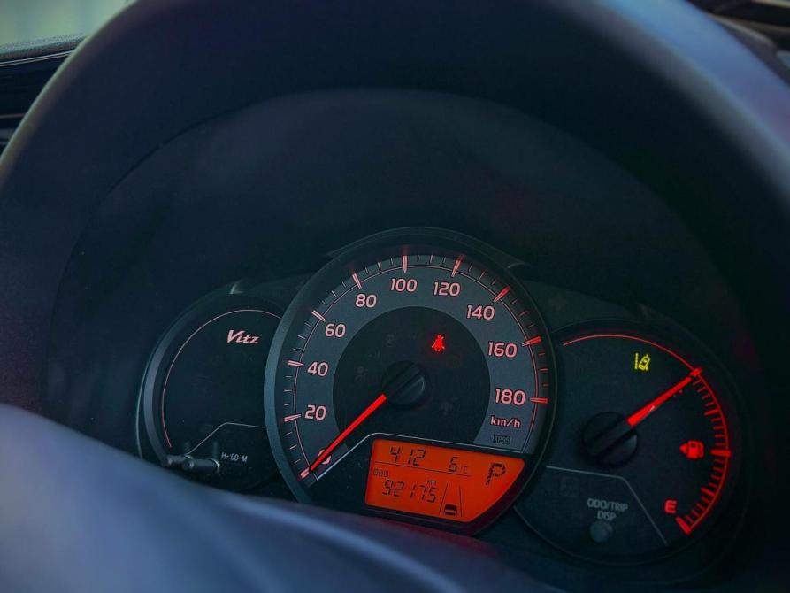 Toyota Vitz III (XP130) Рестайлинг 2 Омск  - изображение 14