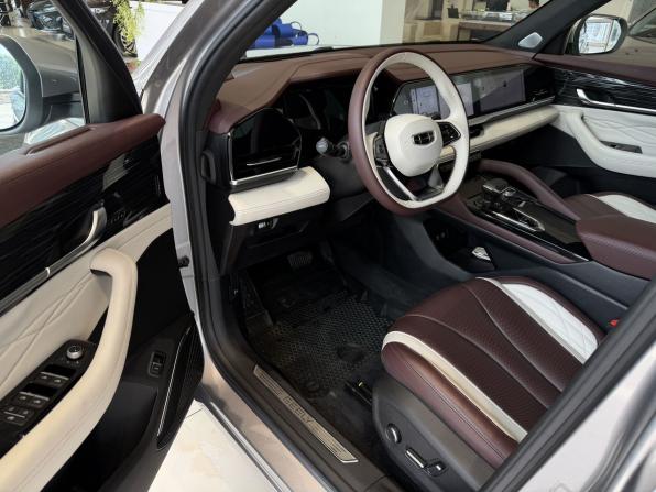 Geely Monjaro I с пробегом 2023 года, цена 2 990 000 рублей, 49657 км, внедорожник, Автокод Объявления