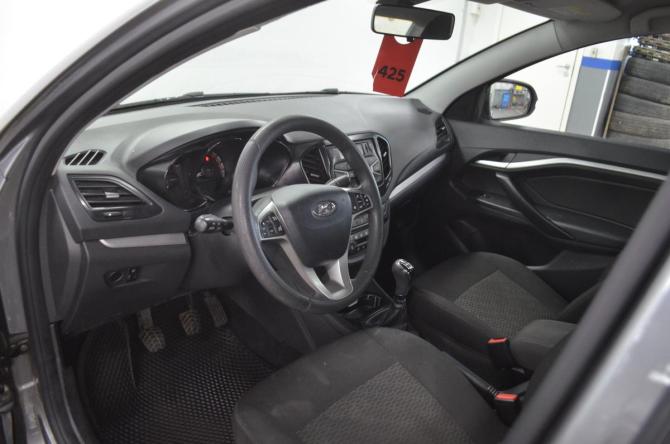 Lada (ВАЗ) Vesta I с пробегом 2019 года, цена 820 000 рублей, 110000 км, седан, Автокод Объявления