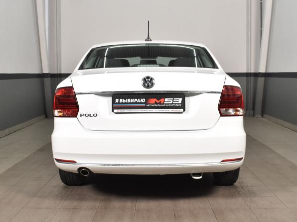 Volkswagen Polo V Рестайлинг с пробегом 2017 года, цена 1 364 995 рублей, 56252 км, седан, Автокод Объявления