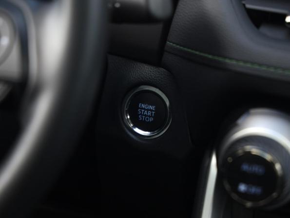 Toyota RAV4 V (XA50) с пробегом 2022 года, цена 3 739 000 рублей, 16963 км, внедорожник, Автокод Объявления