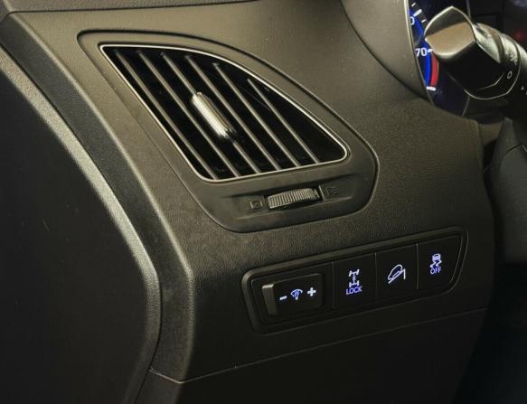 Hyundai ix35 I Рестайлинг с пробегом 2015 года, цена 1 290 000 рублей, 183742 км, внедорожник, Автокод Объявления