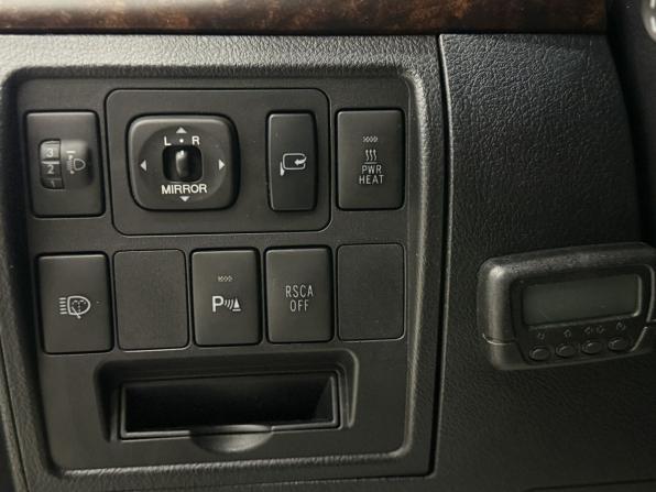 Toyota Land Cruiser 200 Series с пробегом 2011 года, цена 3 730 000 рублей, 222180 км, внедорожник, Автокод Объявления