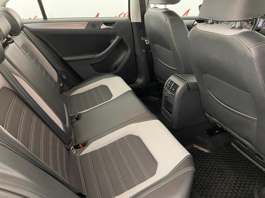Volkswagen Jetta VI Псков  - изображение 13
