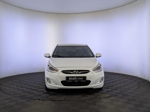 Hyundai Solaris I с пробегом 2013 года, цена 900 000 рублей, 71397 км, седан, Автокод Объявления