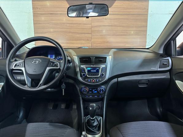 Hyundai Solaris I Рестайлинг с пробегом 2016 года, цена 1 049 900 рублей, 158766 км, седан, Автокод Объявления