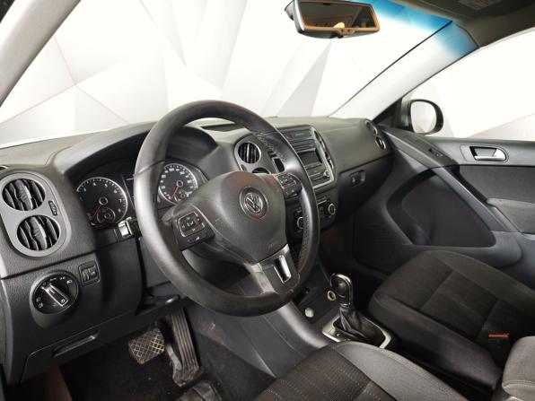 Volkswagen Tiguan I Рестайлинг с пробегом 2012 года, цена 1 065 000 рублей, 211798 км, внедорожник, Автокод Объявления