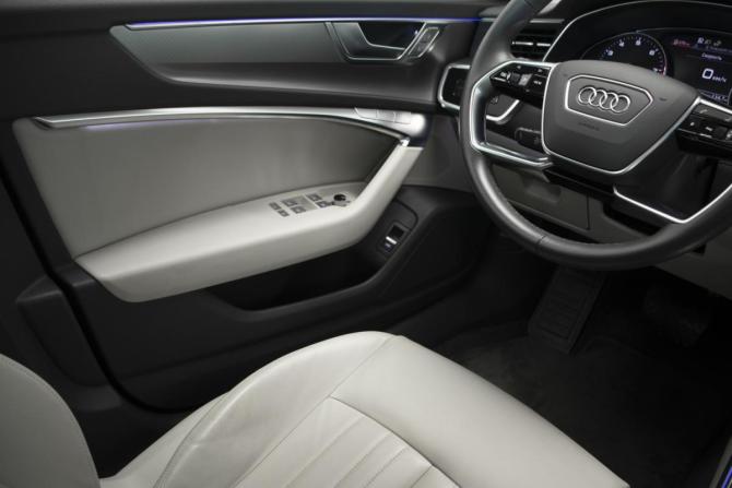 Audi A6 V (C8) с пробегом 2021 года, цена 4 450 000 рублей, 62800 км, седан, Автокод Объявления