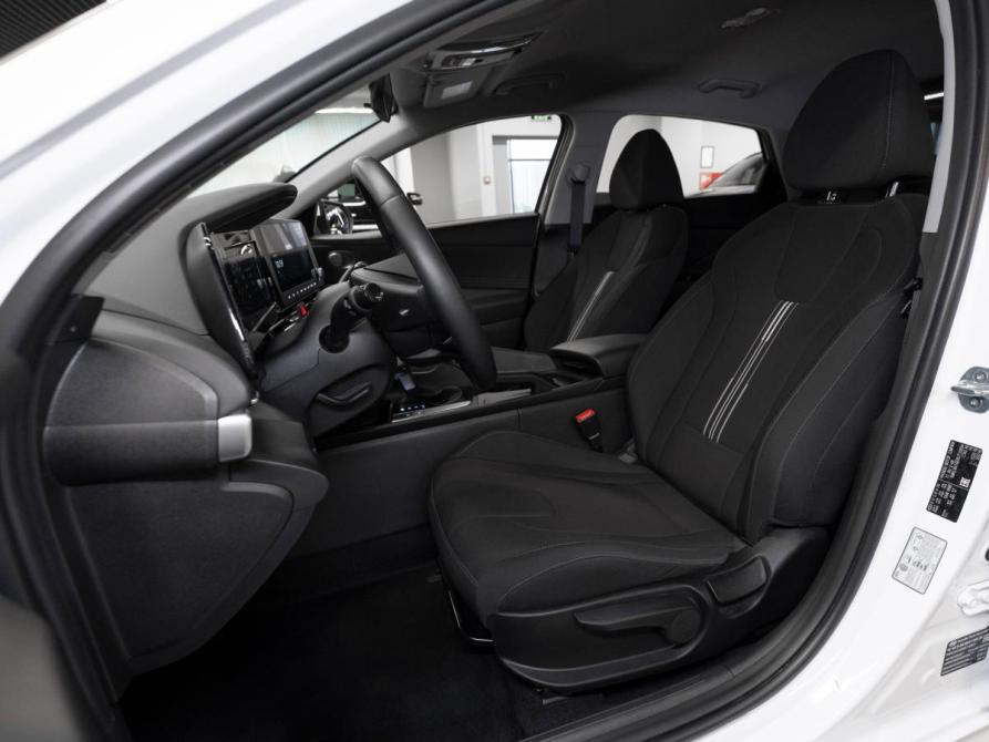 Hyundai Elantra VII (CN7) Рестайлинг Москва  - изображение 9