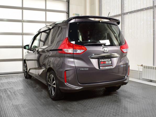 Honda Freed II с пробегом 2017 года, цена 1 275 999 рублей, 136766 км, компактвэн, Автокод Объявления