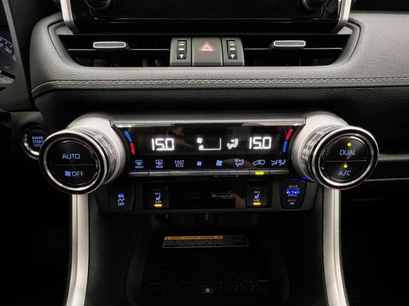 Toyota RAV4 V (XA50) с пробегом 2021 года, цена 3 580 000 рублей, 63200 км, внедорожник, Автокод Объявления