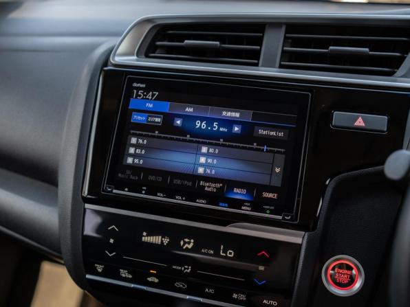 Honda Fit III Рестайлинг с пробегом 2019 года, цена 1 182 000 рублей, 71953 км, хэтчбек, Автокод Объявления