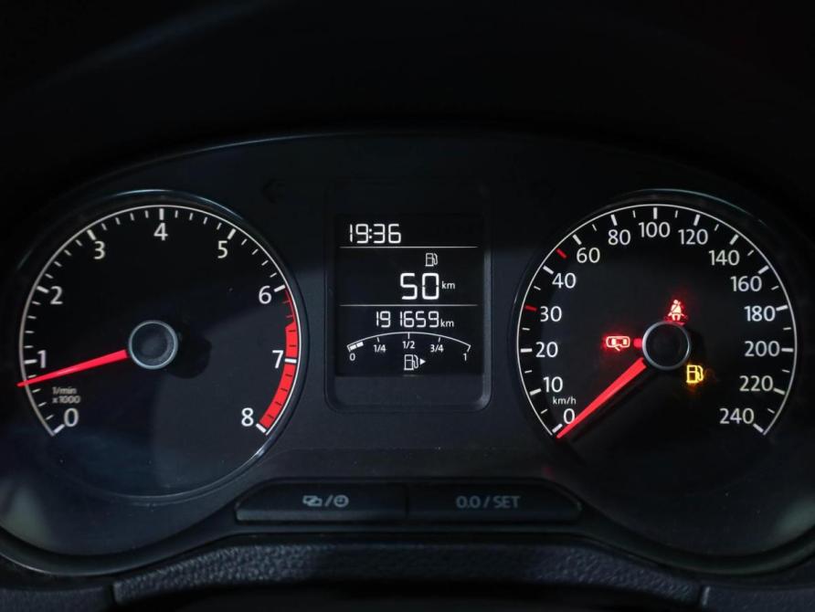 Volkswagen Polo V Рестайлинг Ростов-на-Дону  - изображение 14