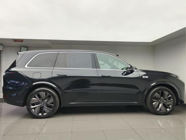 Li Auto (Lixiang) L9 I с пробегом 2023 года, цена 6 400 000 рублей, 42148 км, внедорожник, Автокод Объявления