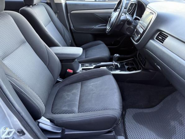 Mitsubishi Outlander III Рестайлинг 2 с пробегом 2018 года, цена 1 559 000 рублей, 196295 км, внедорожник, Автокод Объявления