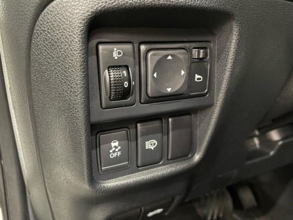 Nissan Juke I с пробегом 2013 года, цена 980 000 рублей, 154459 км, внедорожник, Автокод Объявления