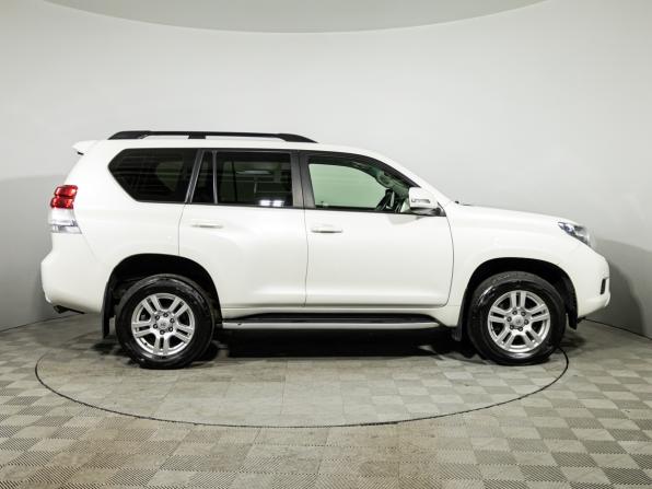 Toyota Land Cruiser Prado 150 Series с пробегом 2011 года, цена 2 299 585 рублей, 269010 км, внедорожник, Автокод Объявления