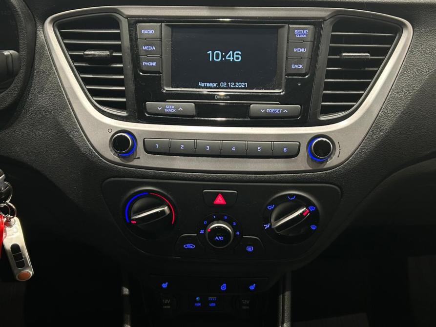 Hyundai Solaris II Санкт-Петербург  - изображение 18