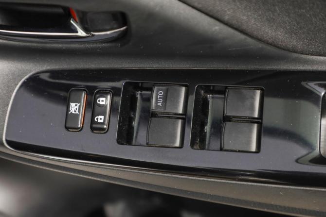 Toyota Vitz III (XP130) Рестайлинг 2 с пробегом 2019 года, цена 1 249 000 рублей, 44500 км, хэтчбек, Автокод Объявления