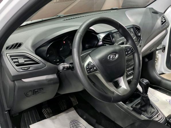Lada (ВАЗ) Vesta I с пробегом 2021 года, цена 1 073 000 рублей, 35200 км, седан, Автокод Объявления