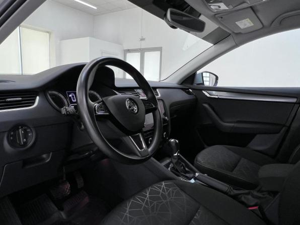 Skoda Octavia III (A7) Рестайлинг с пробегом 2020 года, цена 2 430 000 рублей, 39825 км, лифтбек, Автокод Объявления