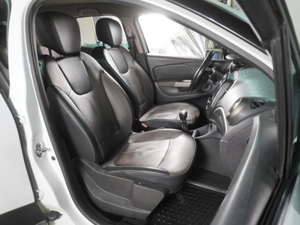 Renault Kaptur I с пробегом 2019 года, цена 1 529 000 рублей, 243287 км, внедорожник, Автокод Объявления