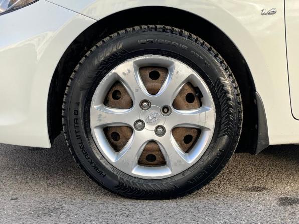 Hyundai Solaris I с пробегом 2013 года, цена 799 000 рублей, 142236 км, хэтчбек, Автокод Объявления
