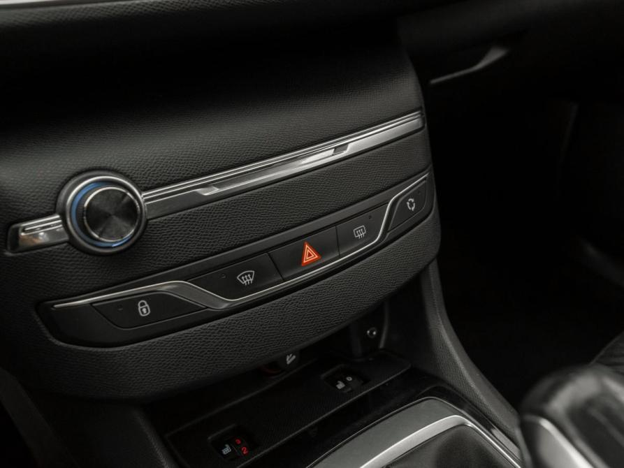 Peugeot 308 II Москва  - изображение 16
