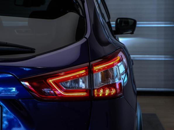 Nissan Qashqai II с пробегом 2018 года, цена 1 949 000 рублей, 94500 км, внедорожник, Автокод Объявления