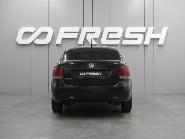 Volkswagen Polo V с пробегом 2013 года, цена 899 000 рублей, 160462 км, седан, Автокод Объявления