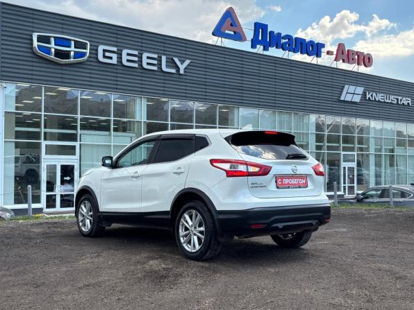 Nissan Qashqai II с пробегом 2017 года, цена 1 740 000 рублей, 124748 км, внедорожник, Автокод Объявления