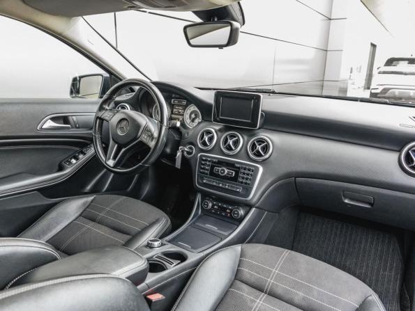 Mercedes-Benz A-Класс III (W176) Рестайлинг с пробегом 2015 года, цена 1 349 000 рублей, 209638 км, хэтчбек, Автокод Объявления
